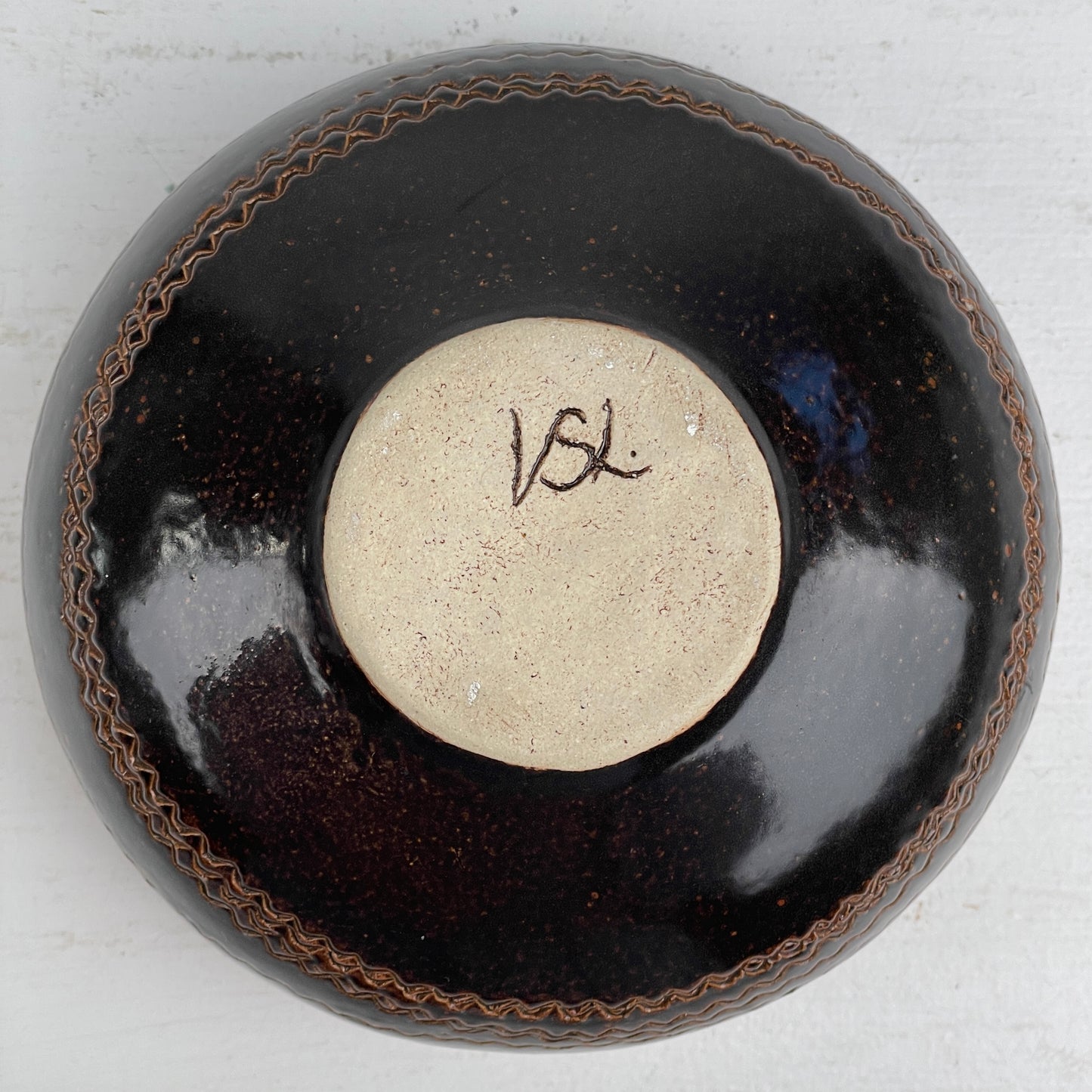 Unik hånddrejet skål