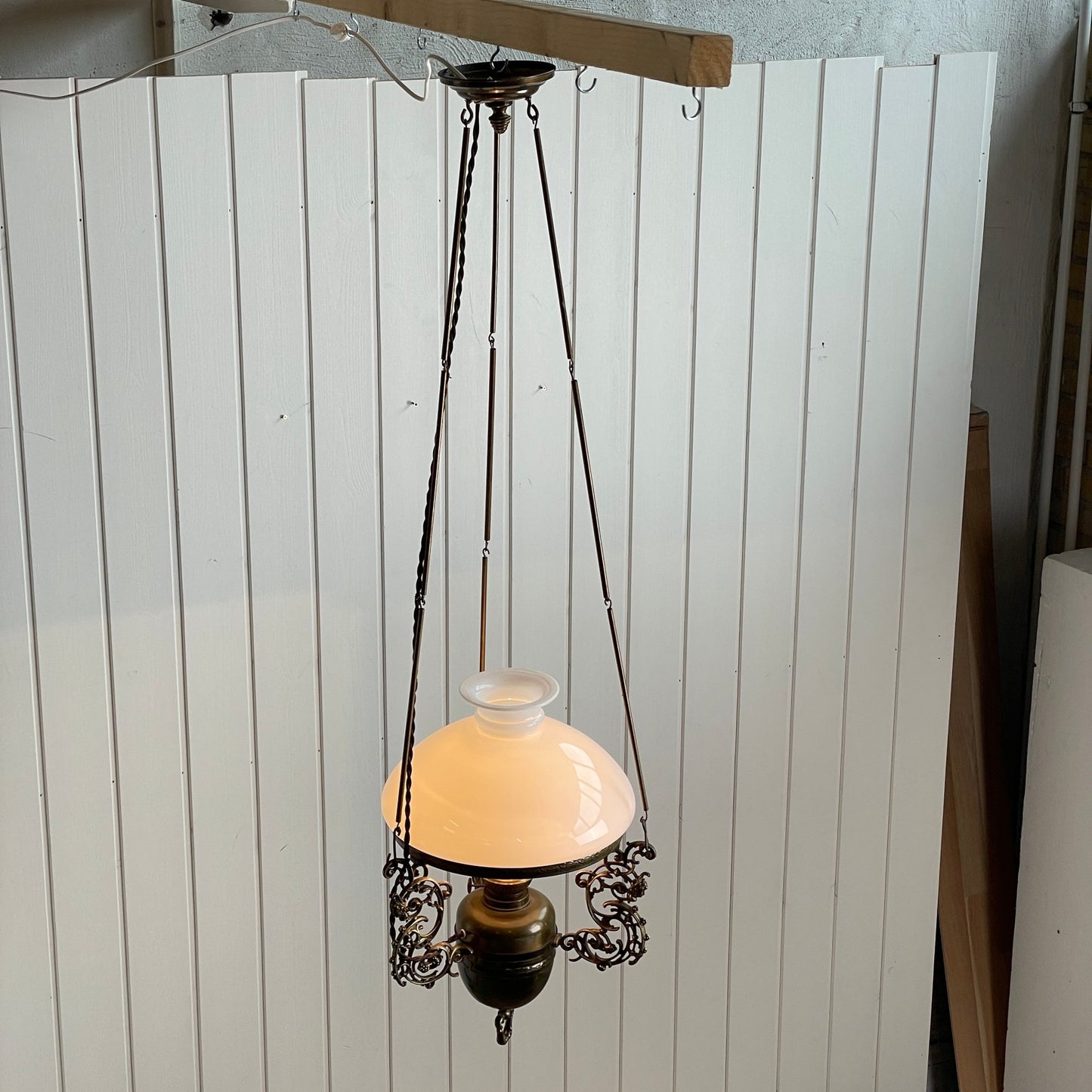 Antik lampe - Mission Afrika Genbrug