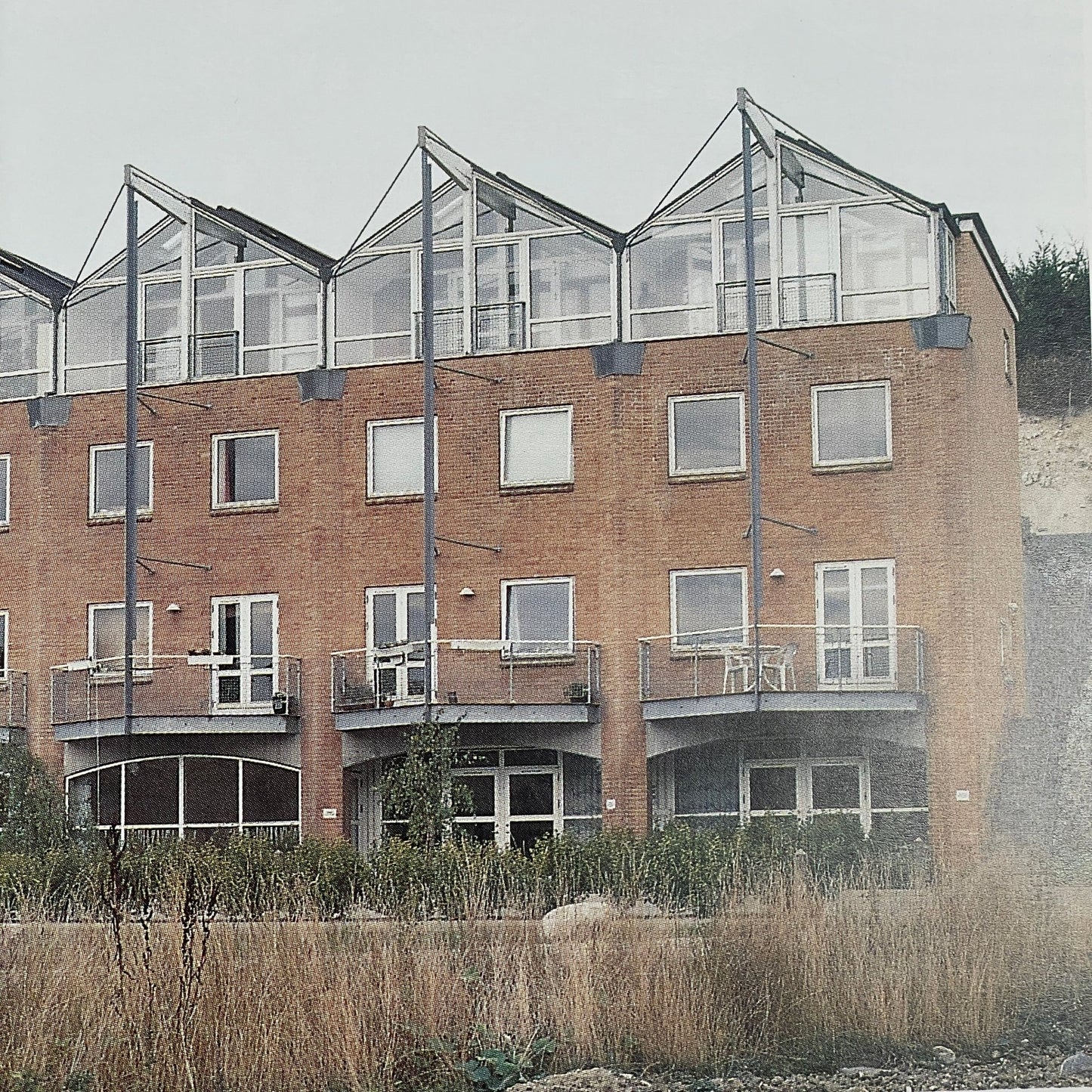 Arkitektonisk Kvalitet om dansk boligbyggeri 1975 - 95 - Mission Afrika Genbrug
