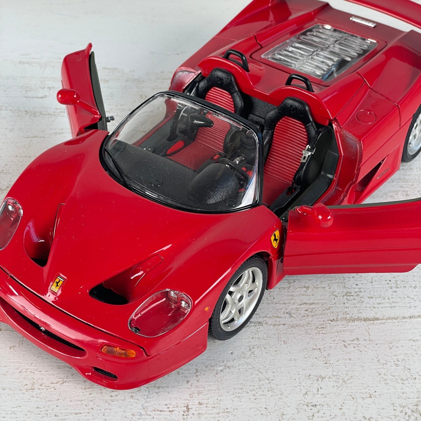 Ferrari F50 modelbil - Mission Afrika Genbrug