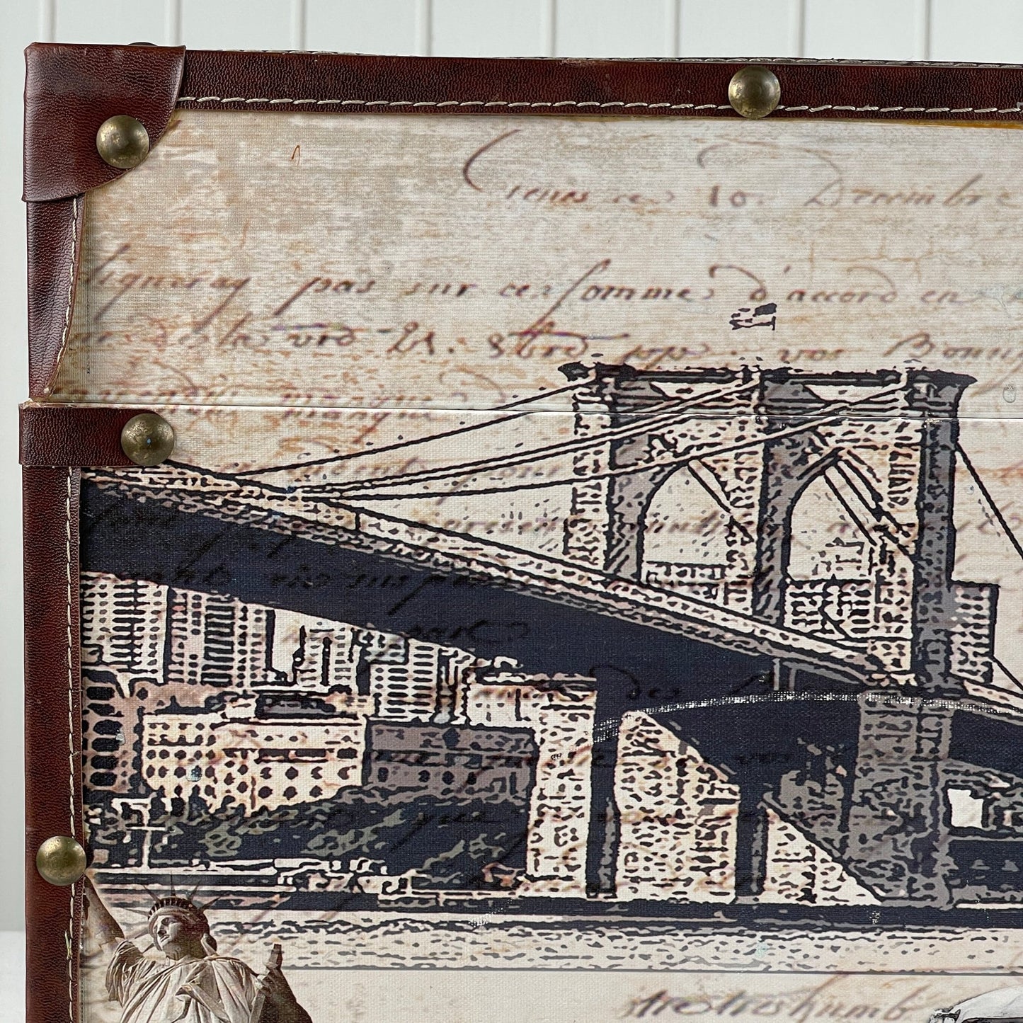 Kiste “New York” - Mission Afrika Genbrug