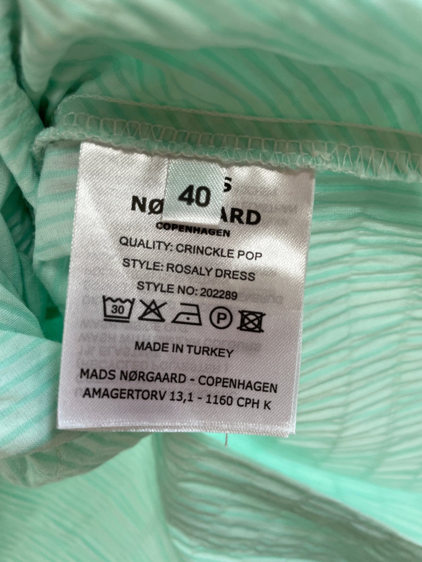 Kjole str 40 - Mission Afrika Genbrug