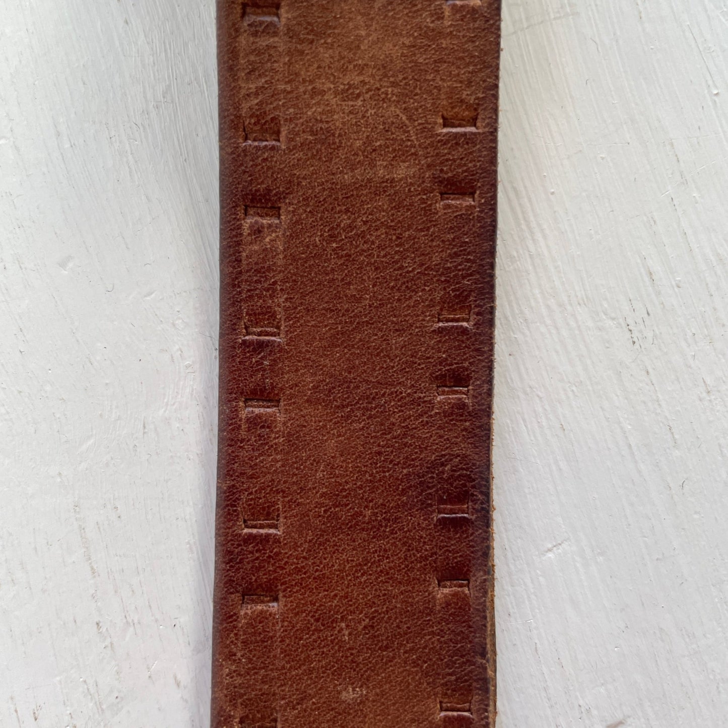 Læderbælte 80cm - Mission Afrika Genbrug