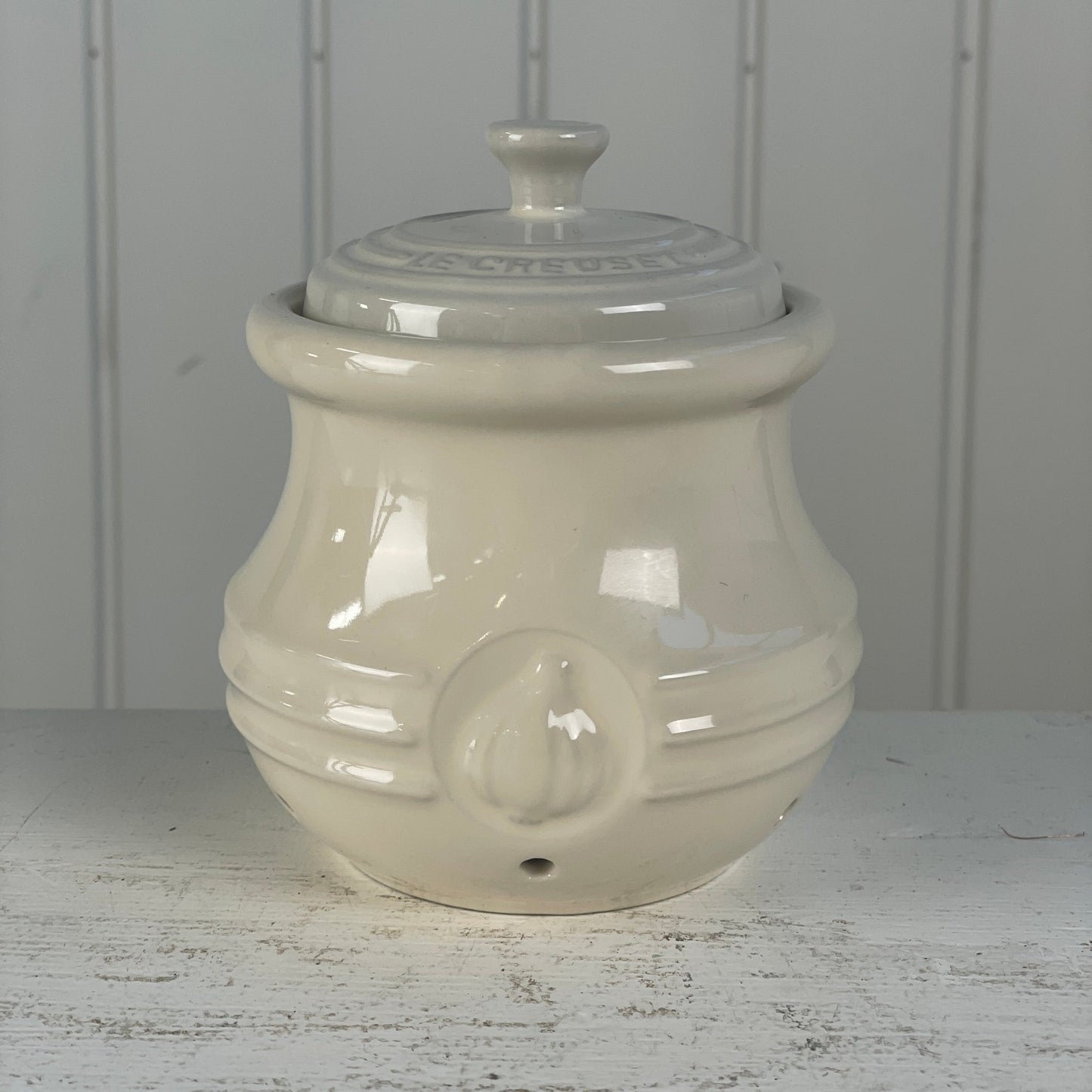 Le Creuset hvidløgskrukke - Mission Afrika Genbrug
