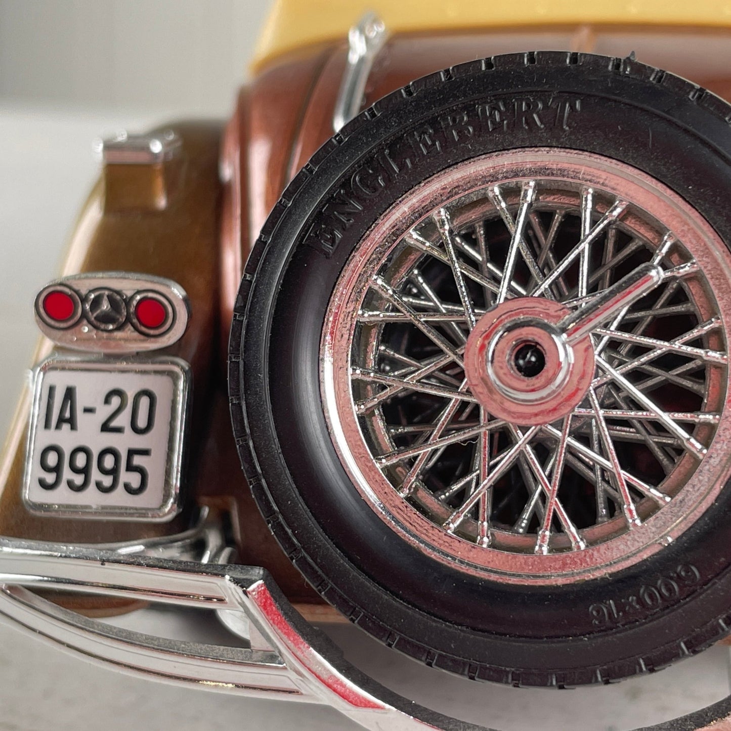 Modelbil Mercedes Benz 500K Roadster - Mission Afrika Genbrug
