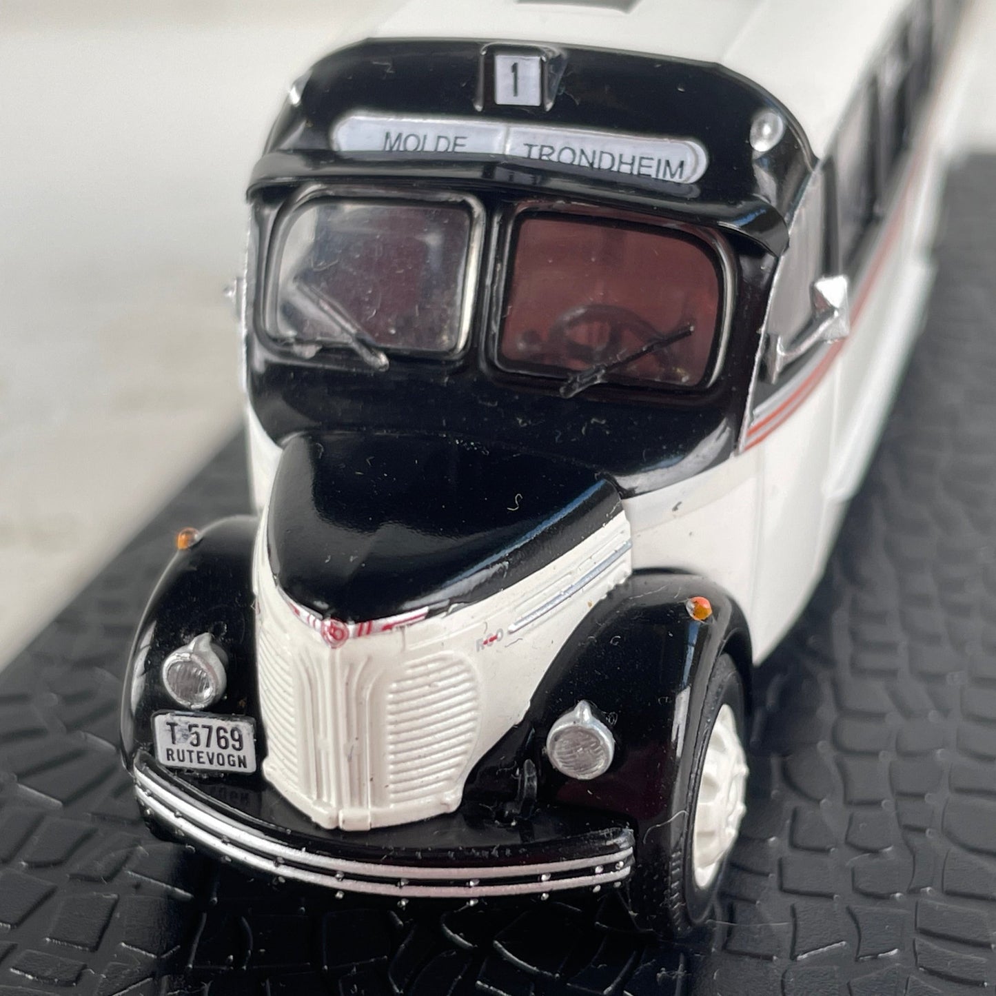 Modelbil Reo Speedwagon - Mission Afrika Genbrug