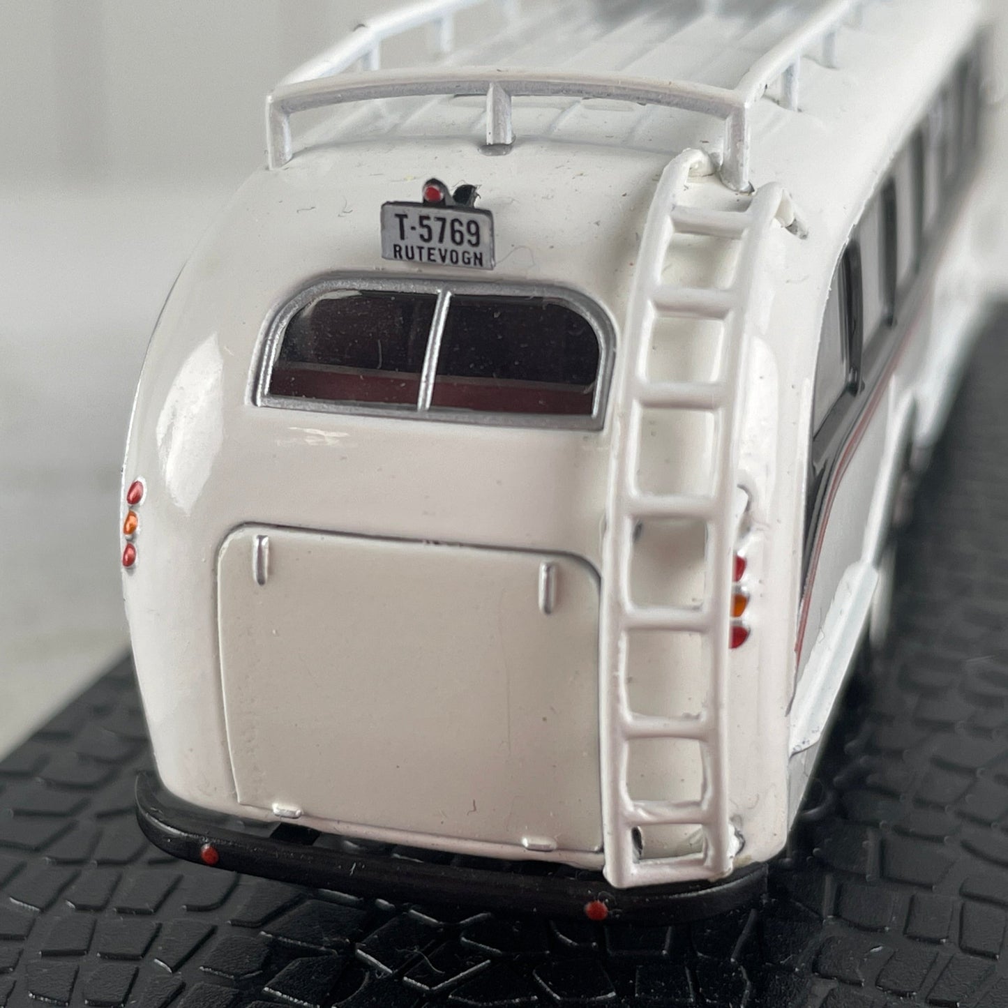 Modelbil Reo Speedwagon - Mission Afrika Genbrug