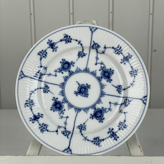 Royal Copenhagen Musselmalet Riflet kagetallerken + underkop - Mission Afrika Genbrug