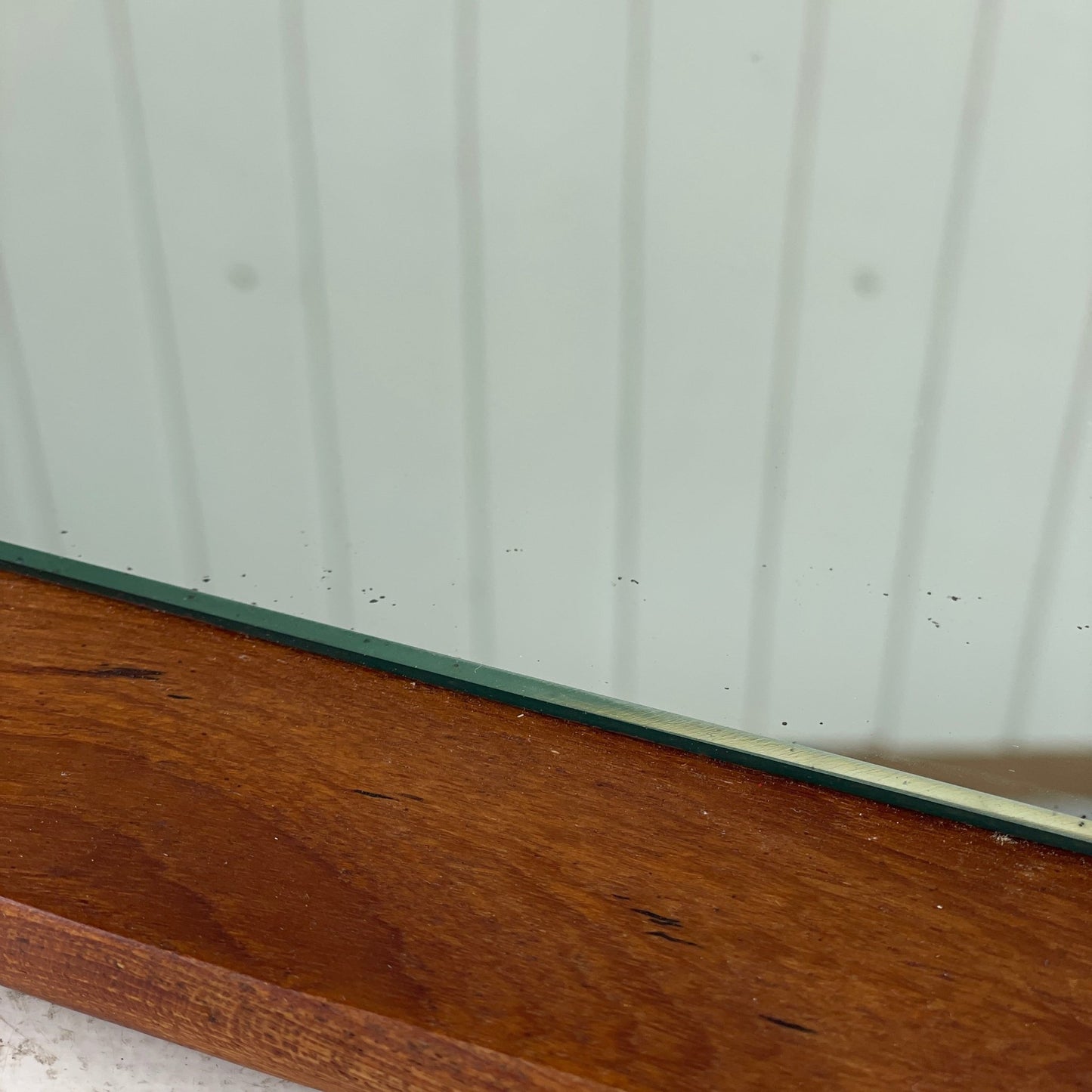 Spejl med lampe i teak - Mission Afrika Genbrug