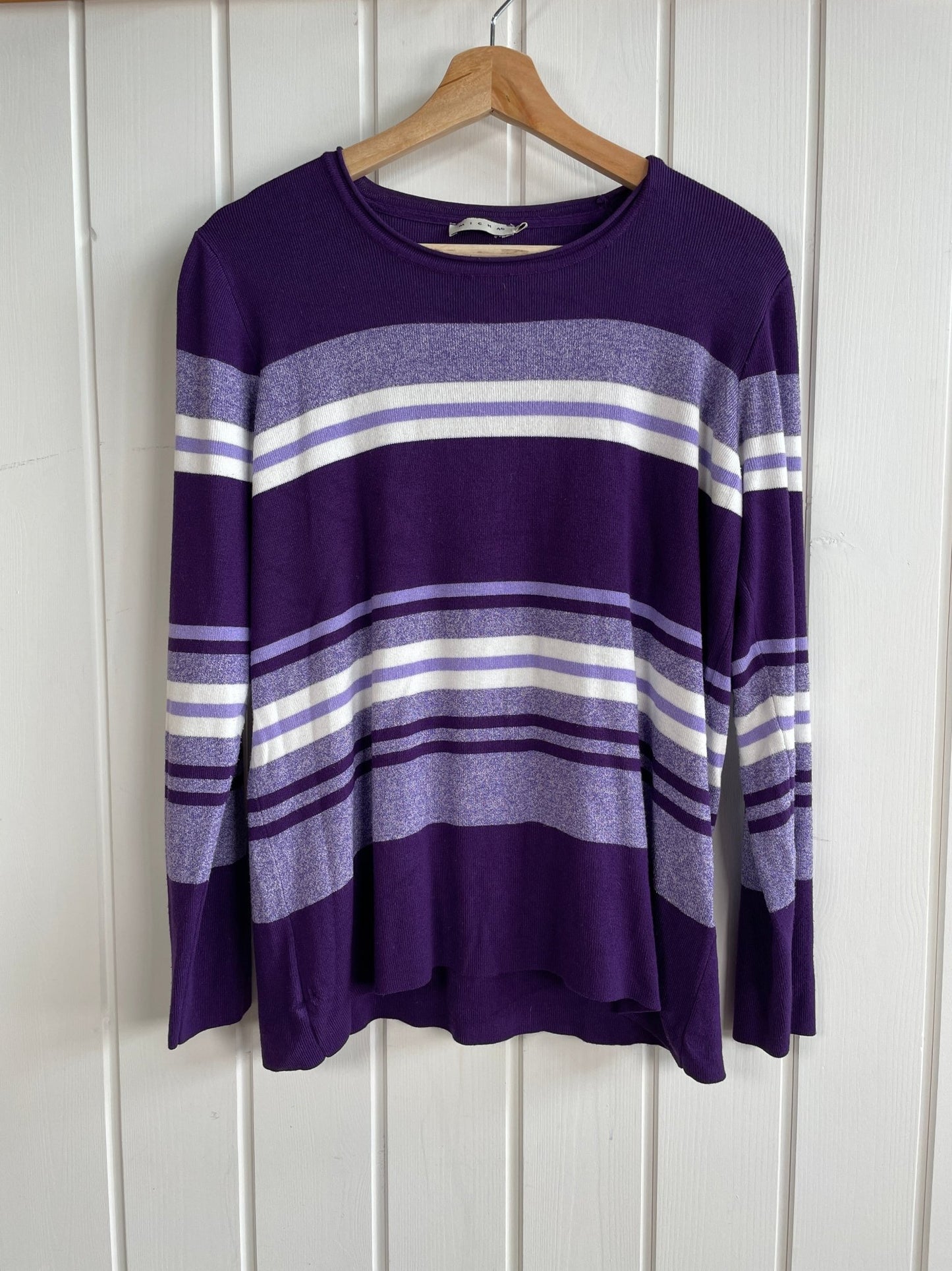Sweater str L - Mission Afrika Genbrug