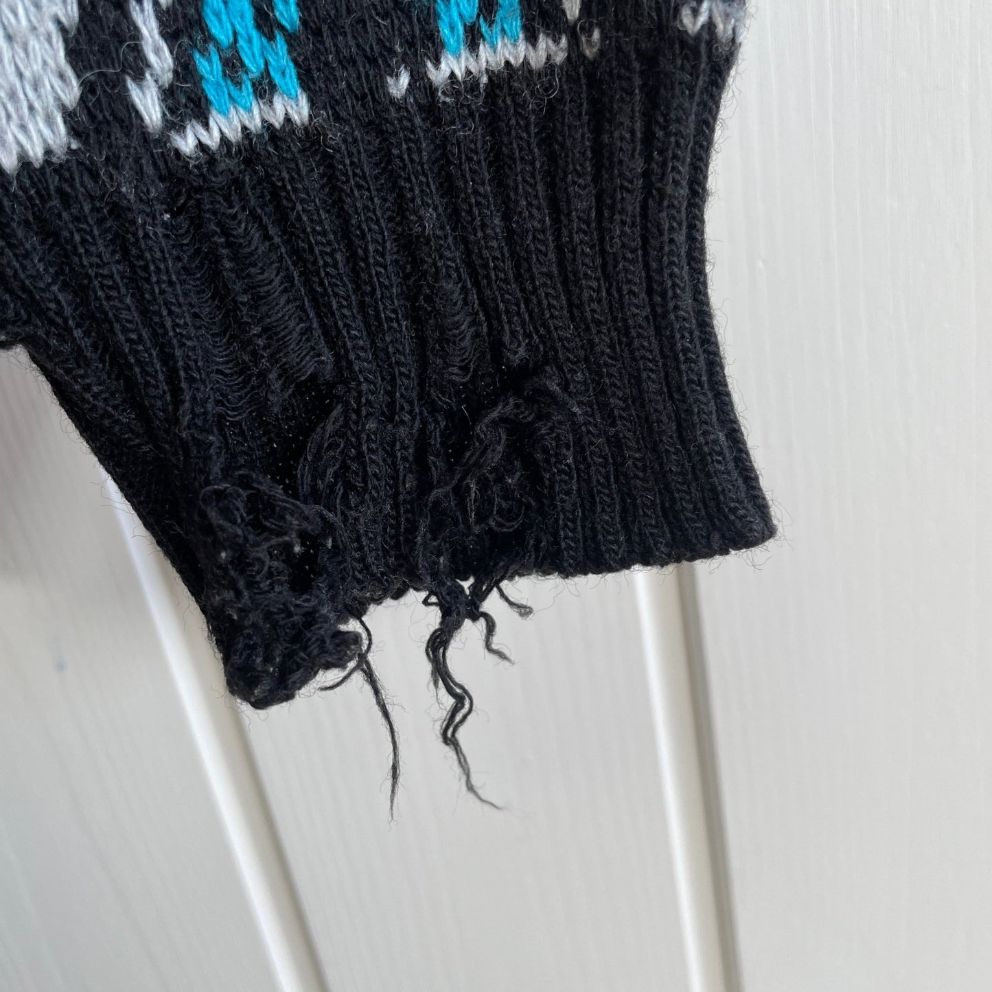 Sweater str L - Mission Afrika Genbrug