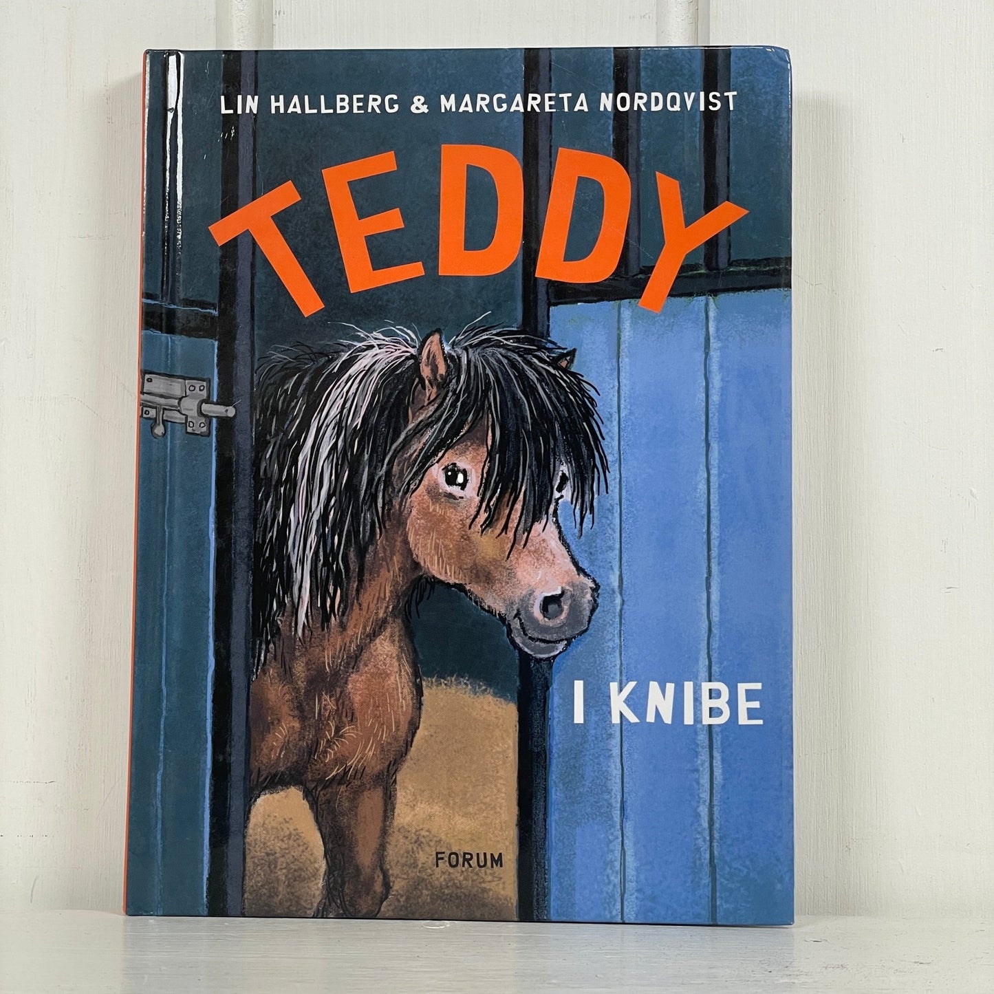 Teddy i knibe - Mission Afrika Genbrug