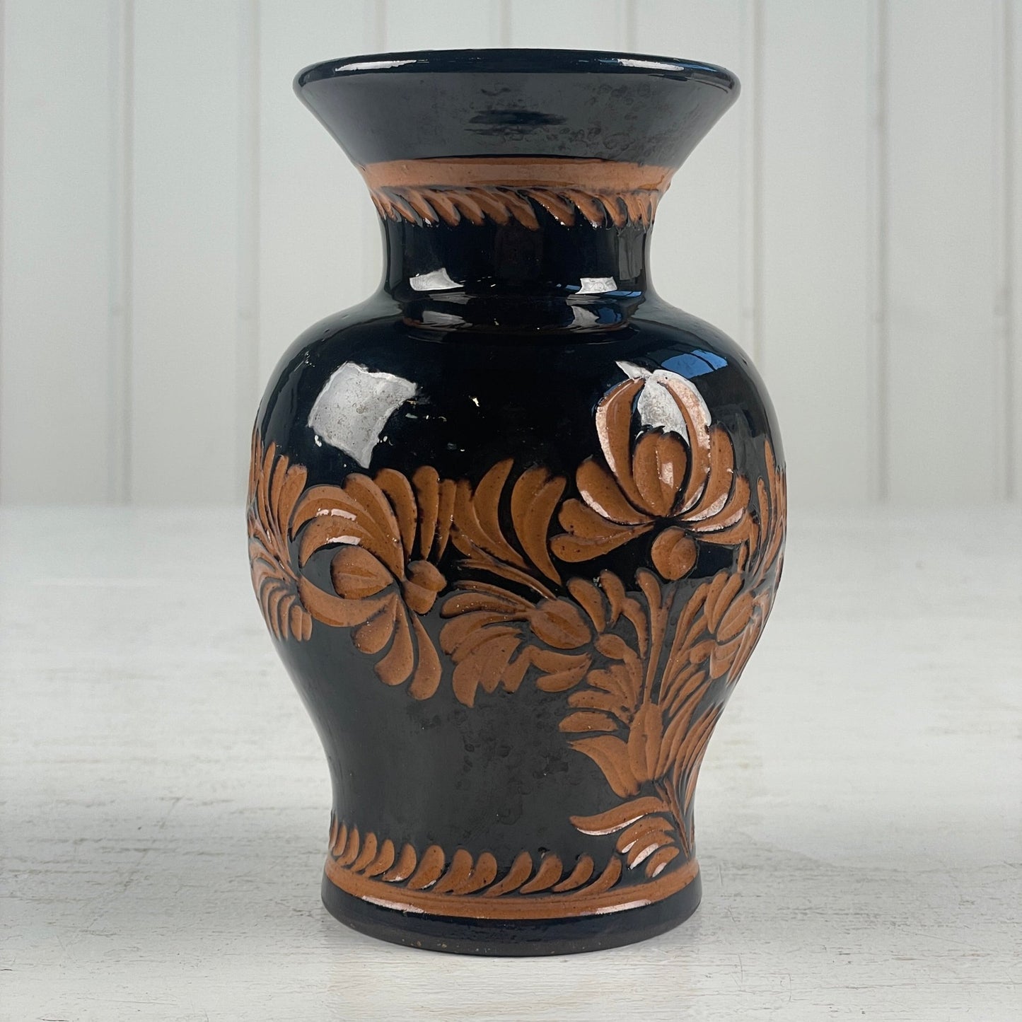 Ungarsk vase - Mission Afrika Genbrug