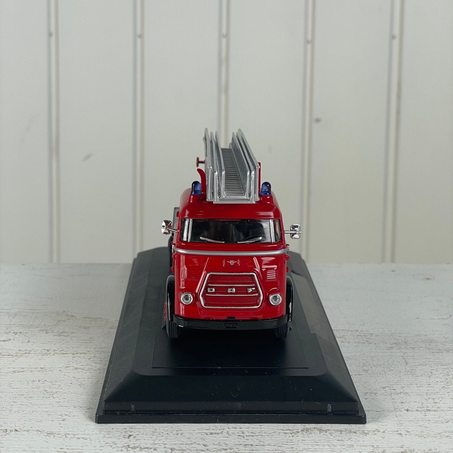 1962 brandbil modelbil - Mission Afrika Genbrug