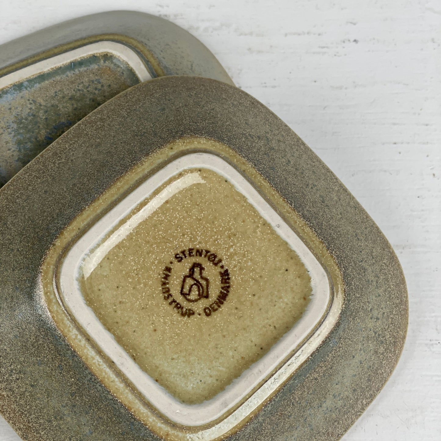 2 stk. små skåle, Knabstrup - Mission Afrika Genbrug