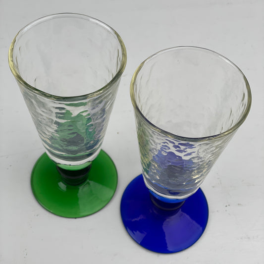 Vintage glas med farvet stilk