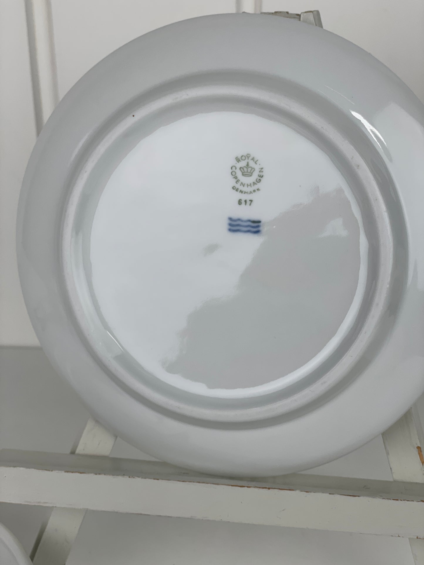 Royal Copenhagen hvidpot kagetallerken