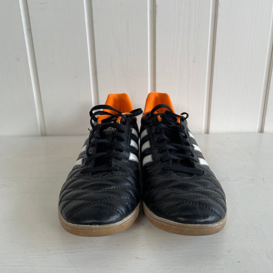 Adidas sko str 40 2/3 - Mission Afrika Genbrug