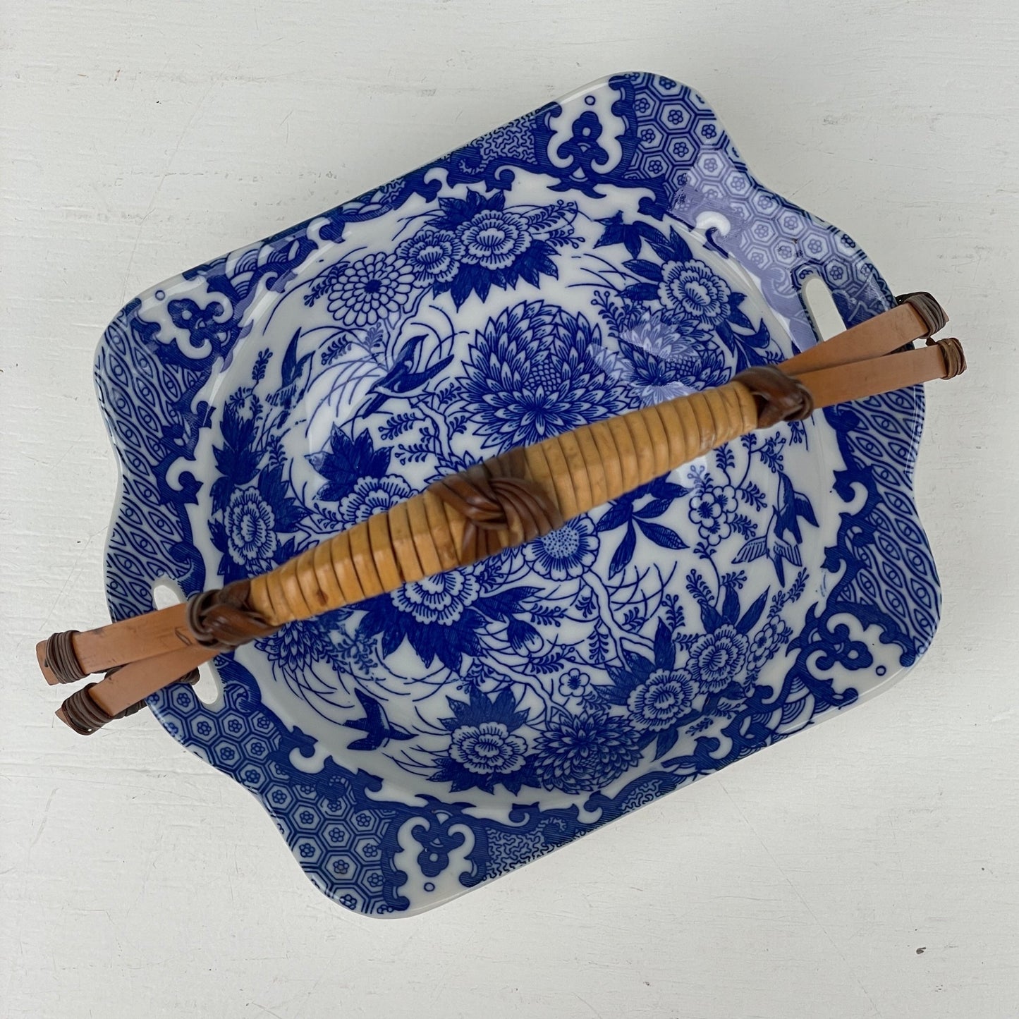 Asiatisk vintage porcelænsskål - Mission Afrika Genbrug