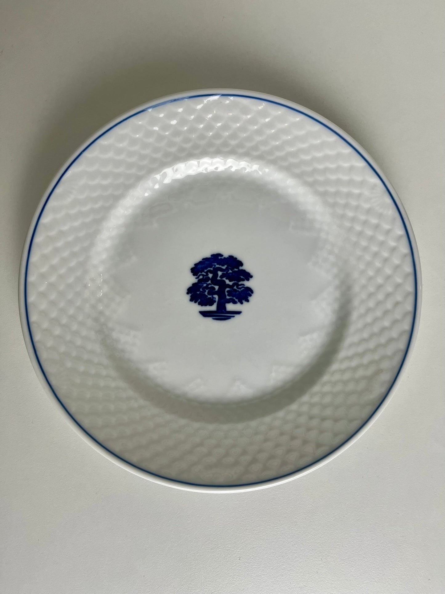 Bing & Grøndahl “Egetræ” frokost tallerken - Mission Afrika Genbrug