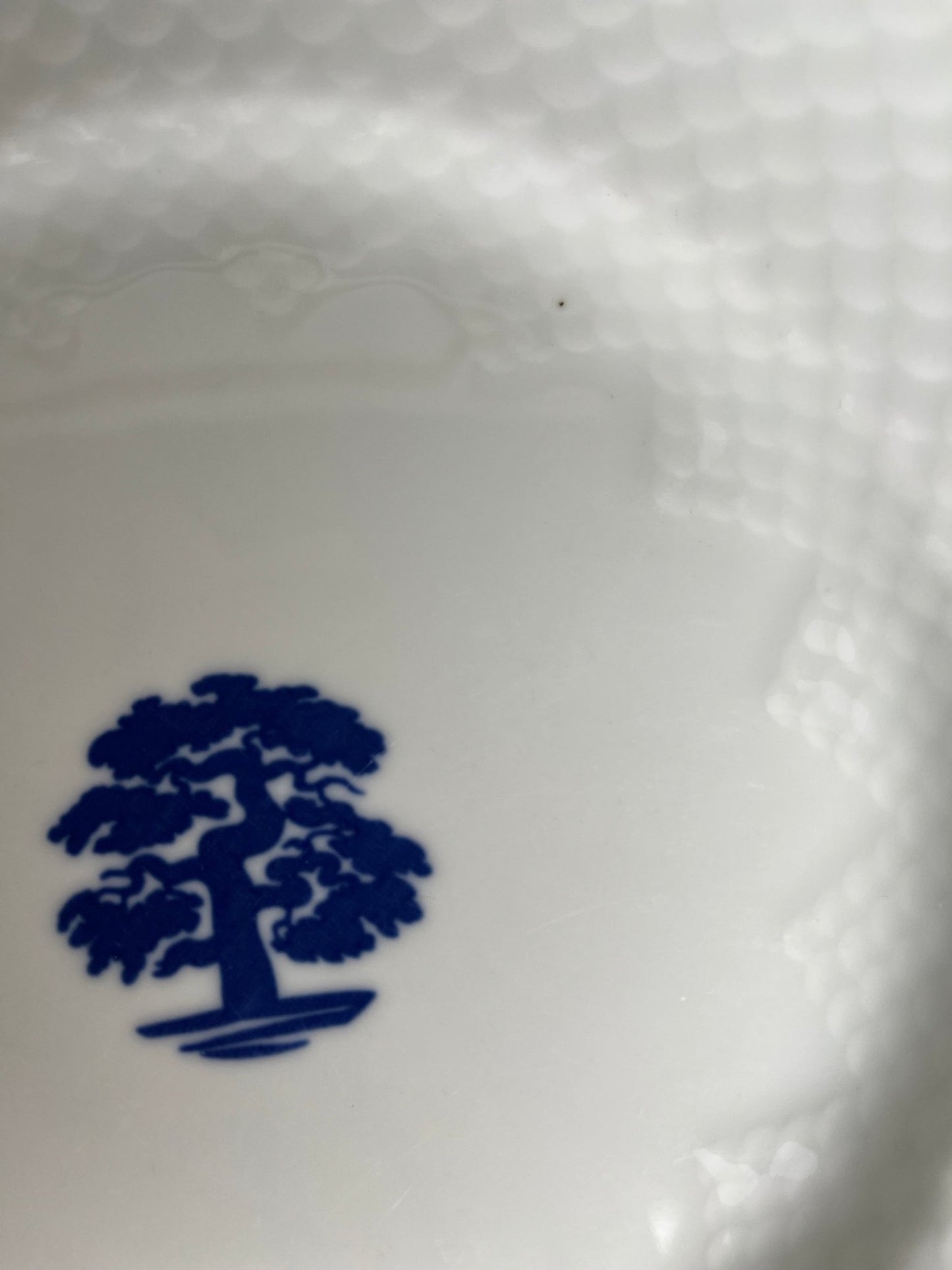 Bing & Grøndahl “Egetræ” frokost tallerken - Mission Afrika Genbrug