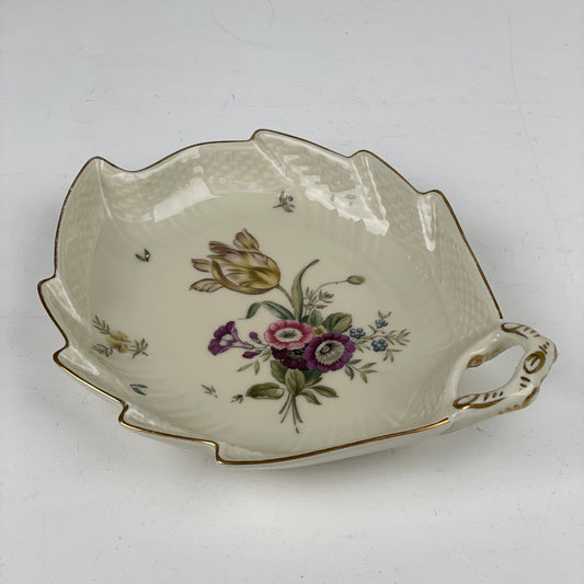 Bladformet fad, Frijsenborg, Royal Copenhagen - Mission Afrika Genbrug