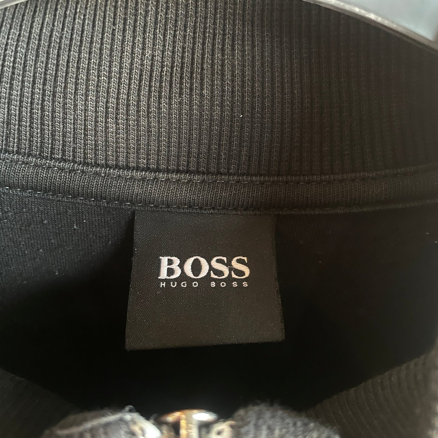 Boss Hugo Boss Hoodie str L - Mission Afrika Genbrug