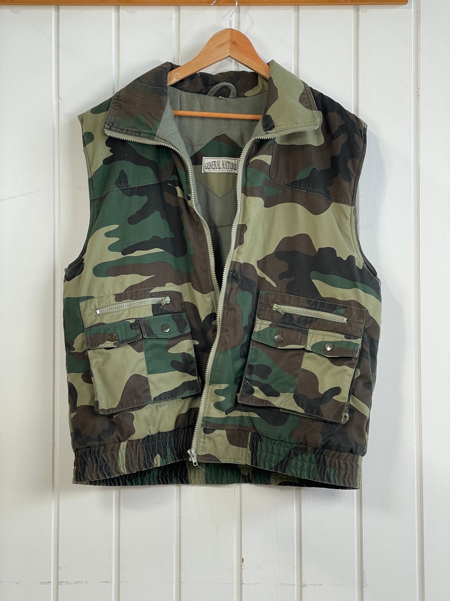 Camouflage vest str L - Mission Afrika Genbrug