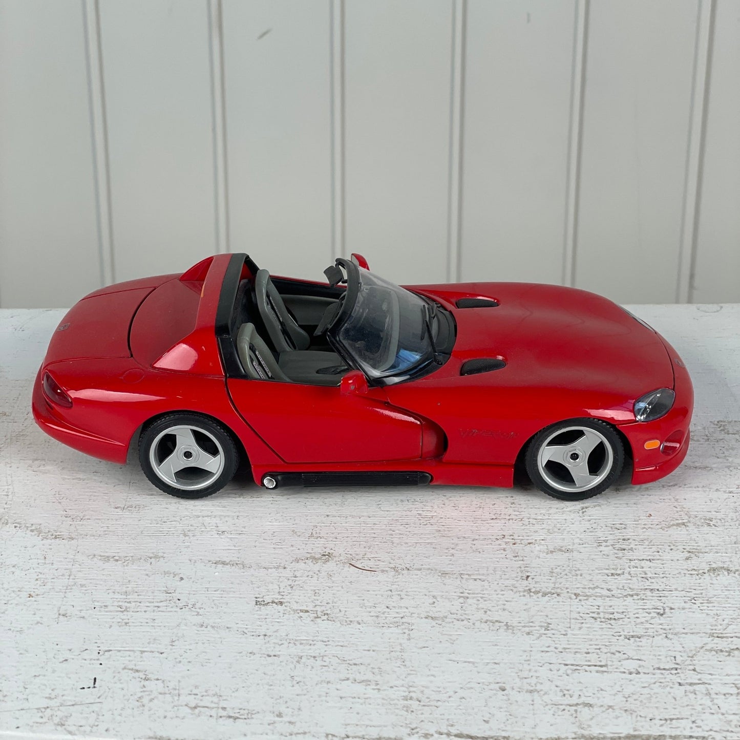 Dodge Viper RT/10 1:18 - Mission Afrika Genbrug