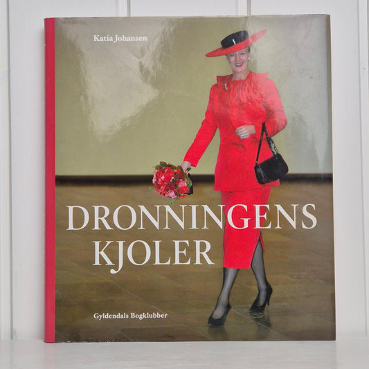 Dronningens Kjoler - Mission Afrika Genbrug