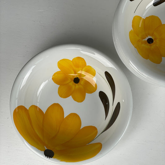 Dybe tallerkner med blomstermotiv 6stk - Mission Afrika Genbrug