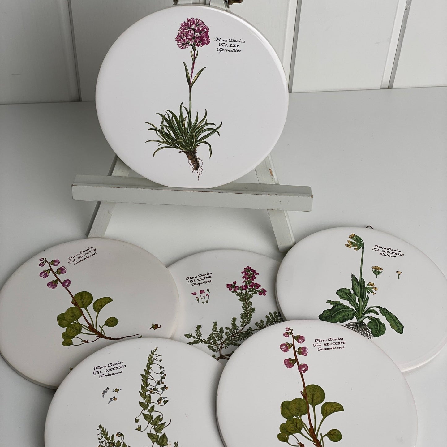 Flora Danica platter - Mission Afrika Genbrug