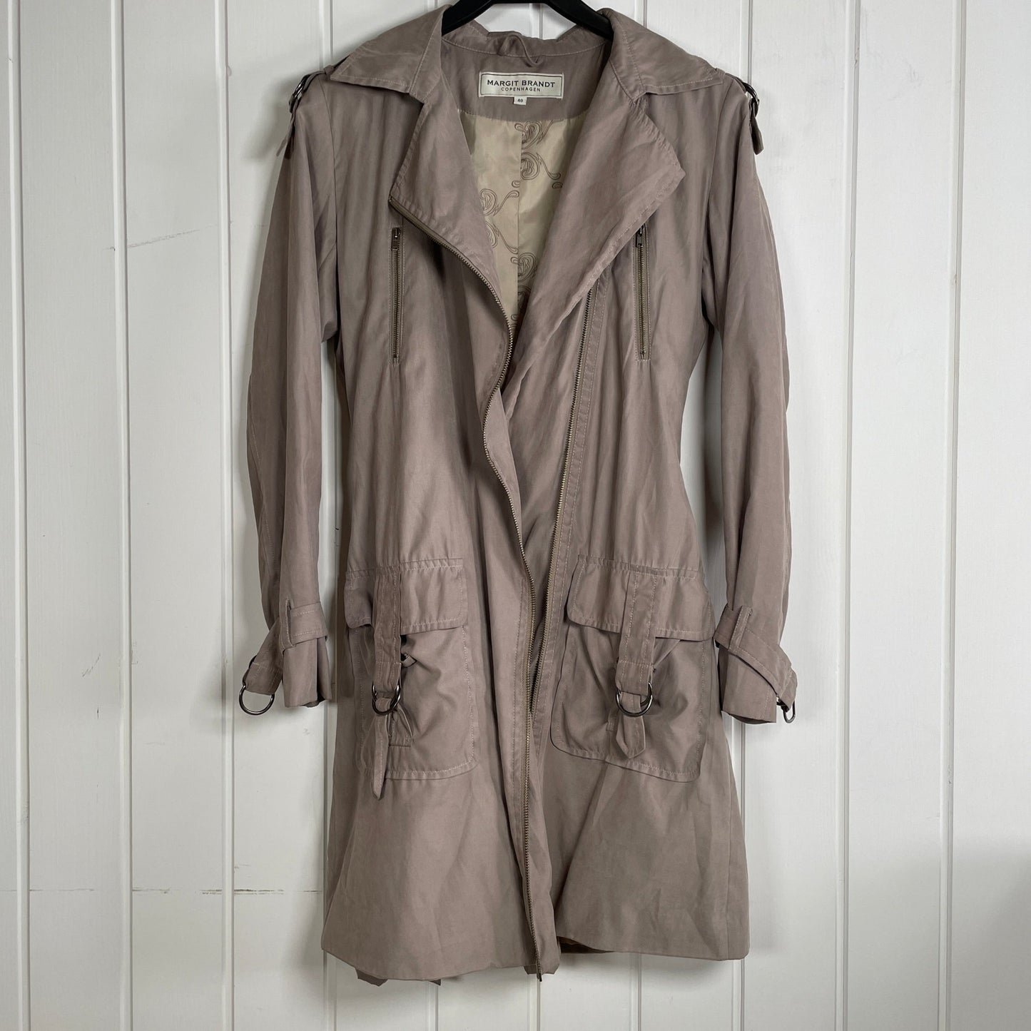 Frakke str 40 - Mission Afrika Genbrug