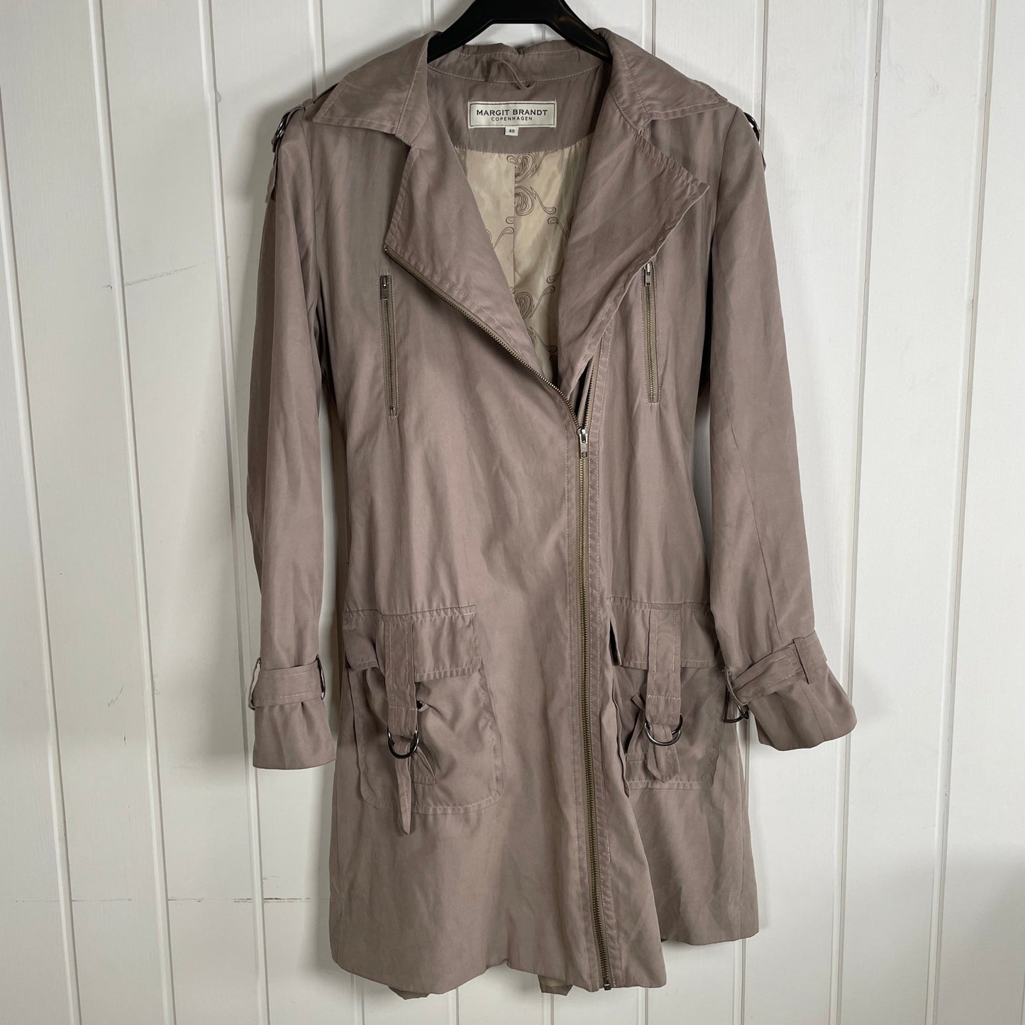 Frakke str 40 - Mission Afrika Genbrug