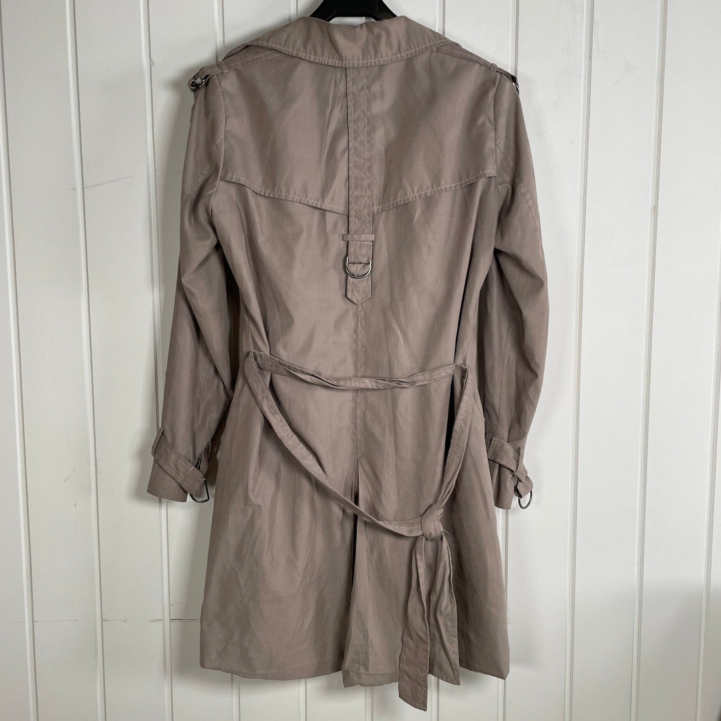 Frakke str 40 - Mission Afrika Genbrug