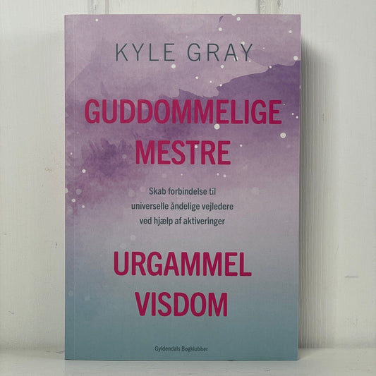 Guddommelige mestre: Urgammel visdom - Mission Afrika Genbrug