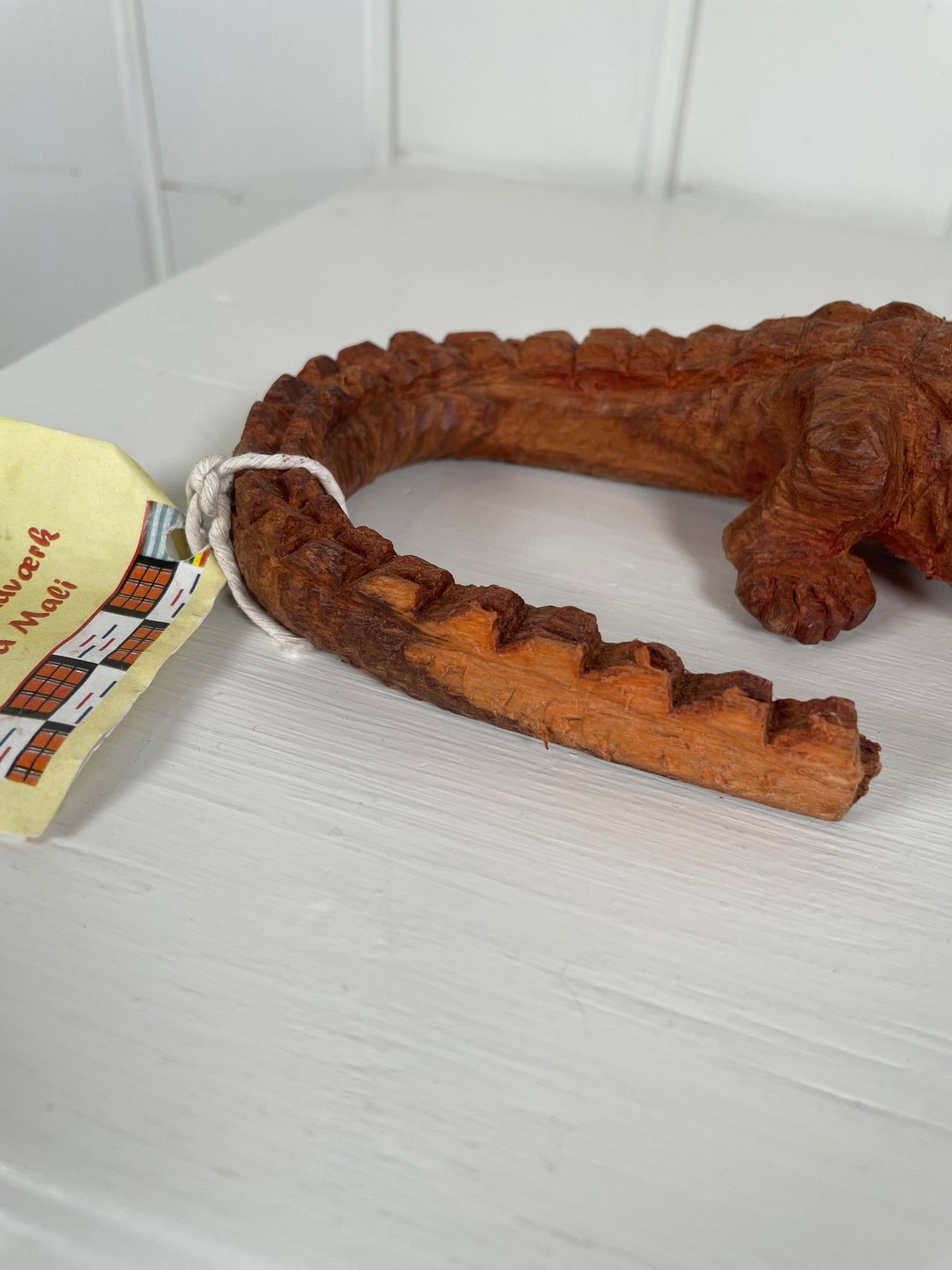 Håndskåret krokodille fra Mali - Mission Afrika Genbrug