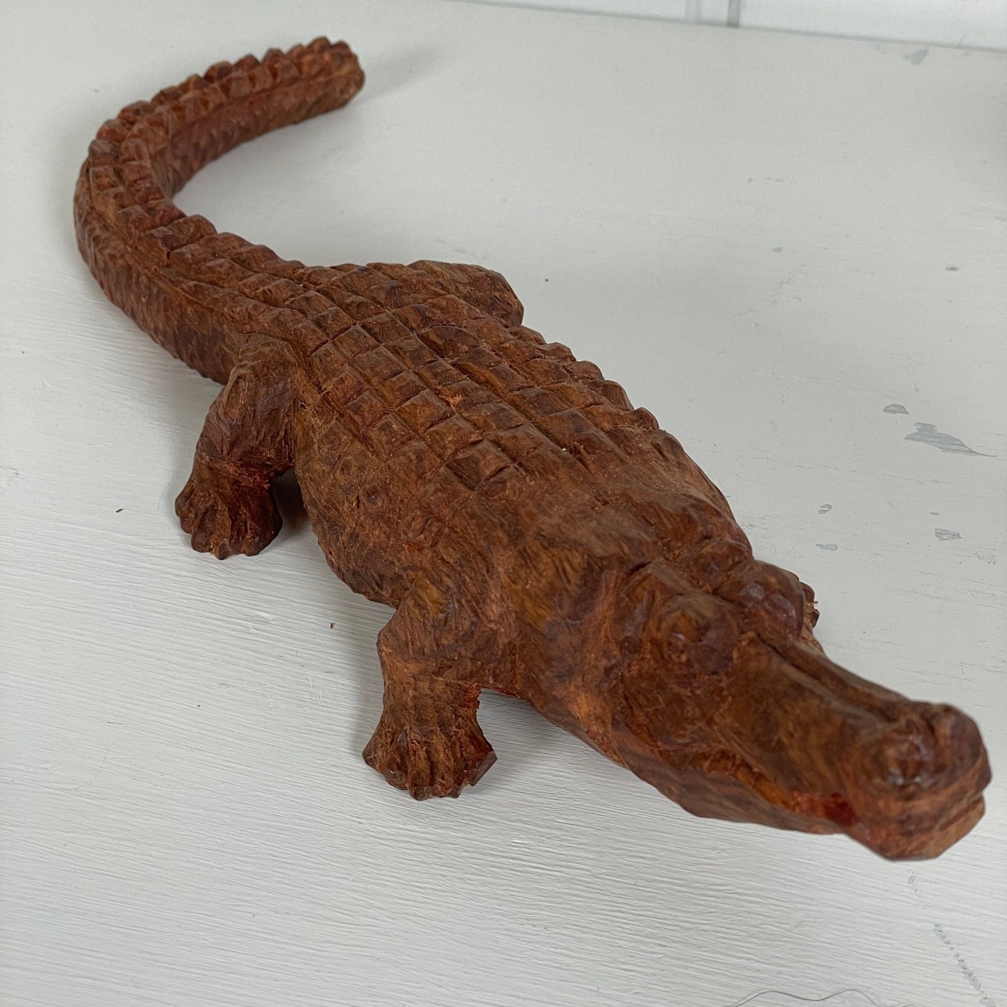 Håndskåret krokodille fra Mali - Mission Afrika Genbrug