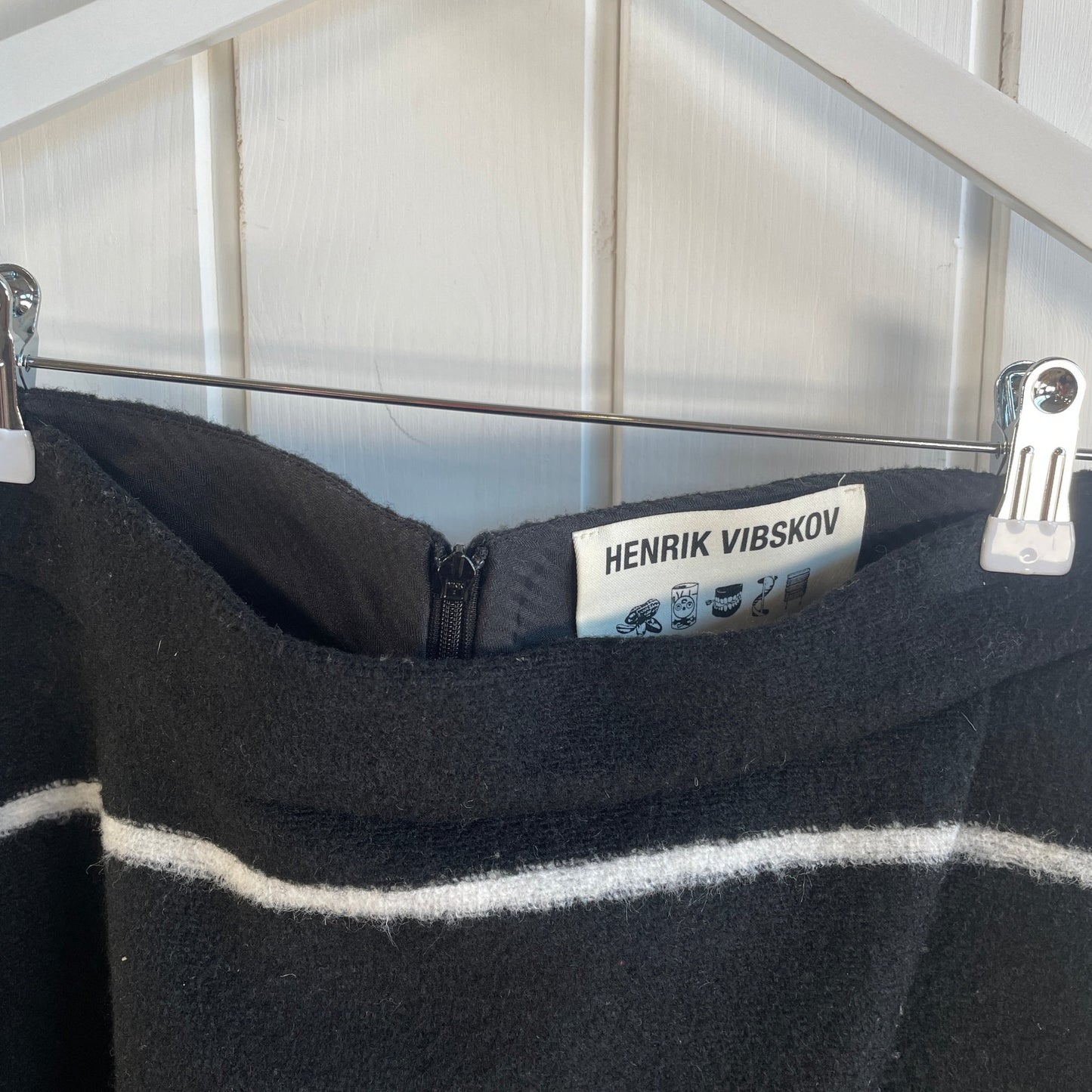 Henrik Vibskov uld nederdel str small - Mission Afrika Genbrug