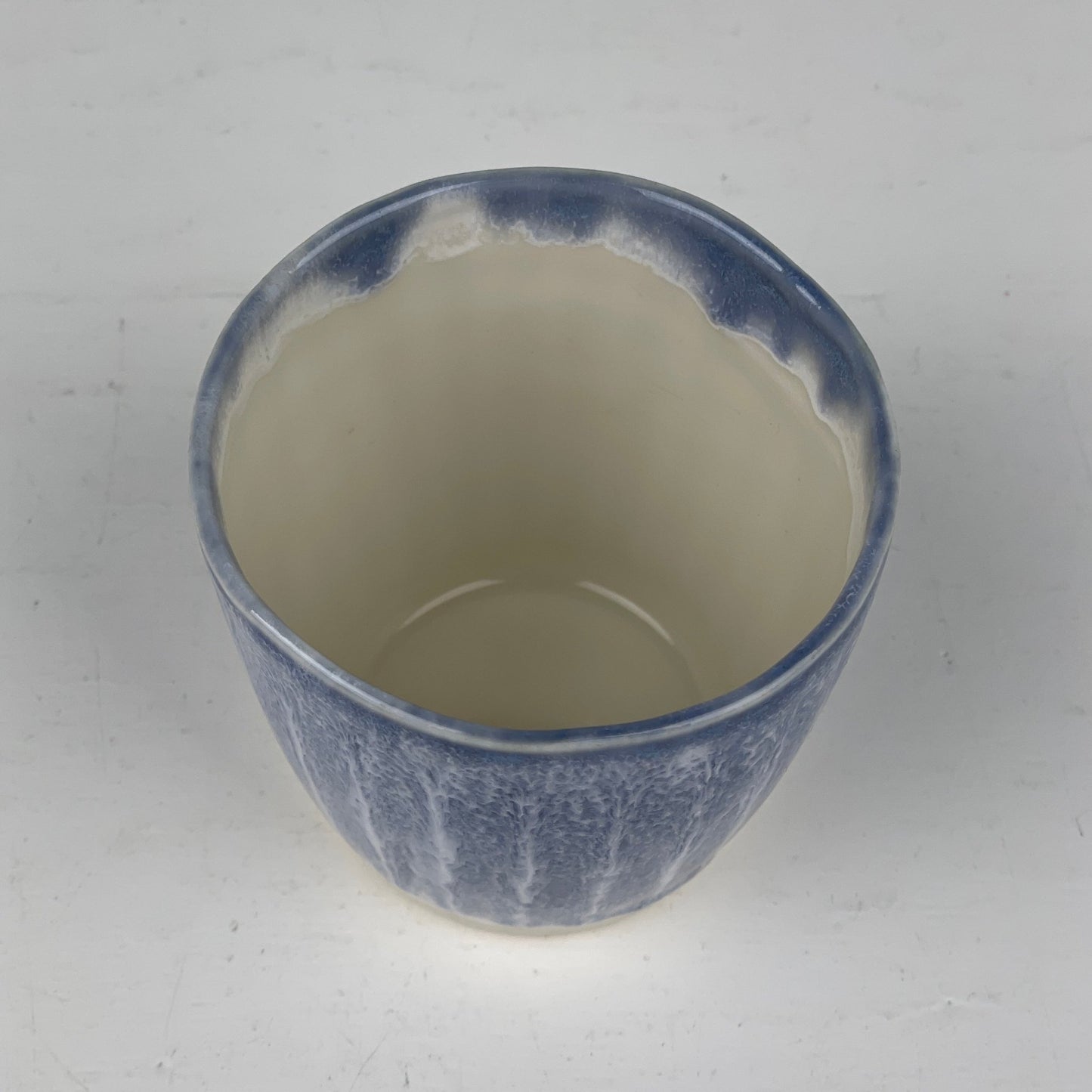 Keramik kop, blå, Kathrine Marie - Mission Afrika Genbrug