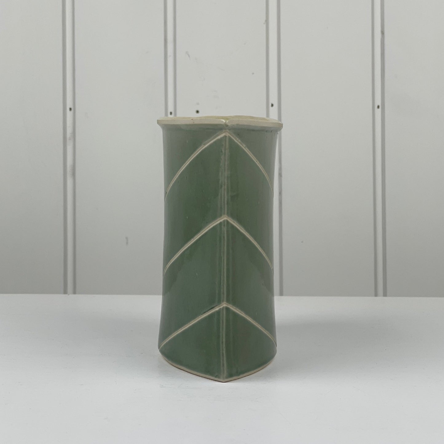 Kiki Design Urtepotteskjuler - Mission Afrika Genbrug