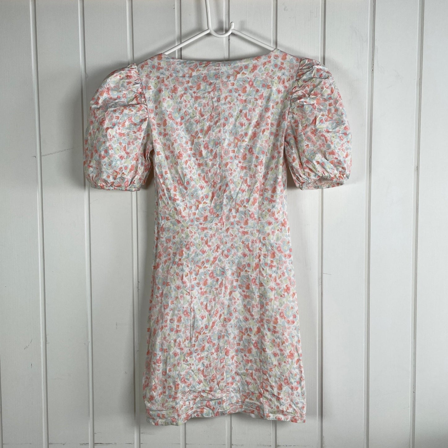 Kjole str 36 - Mission Afrika Genbrug