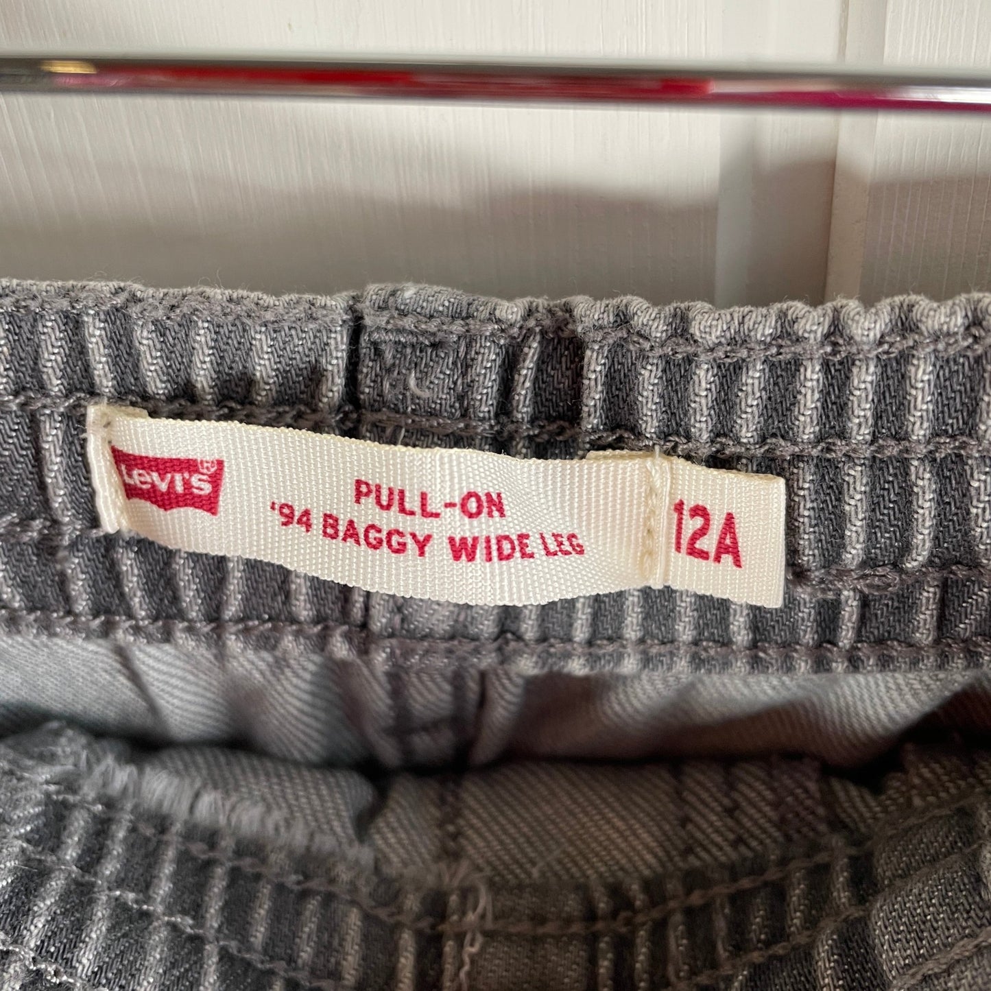 Levis bukser str 12år - Mission Afrika Genbrug