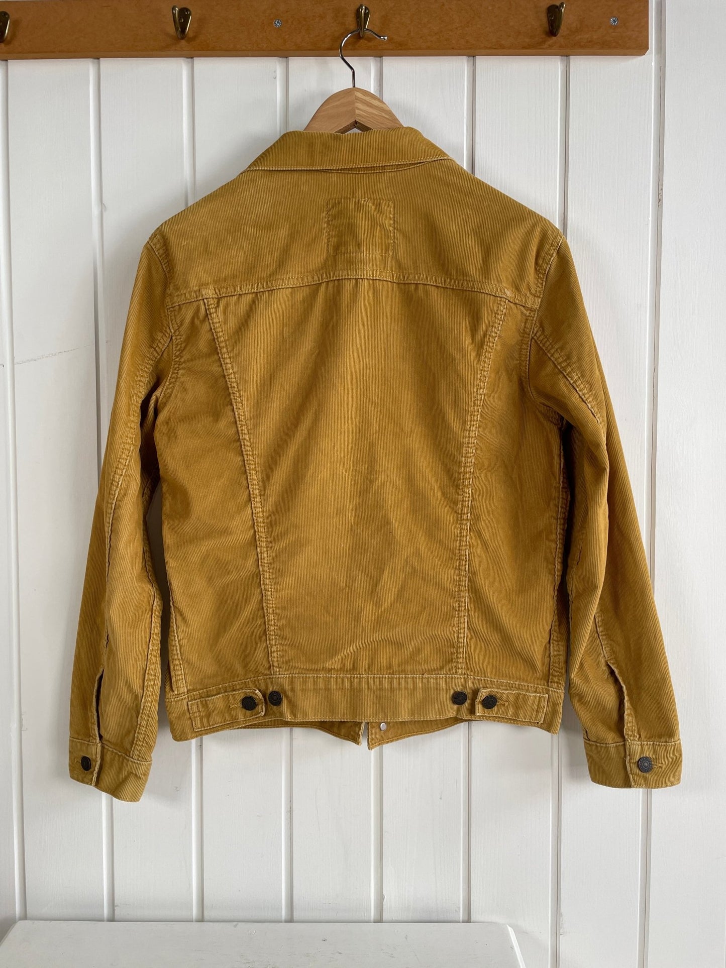 Levi’s Jakke str M - Mission Afrika Genbrug
