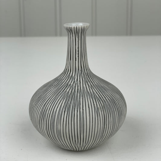 Lille vase fra Lindform Sweden - Mission Afrika Genbrug