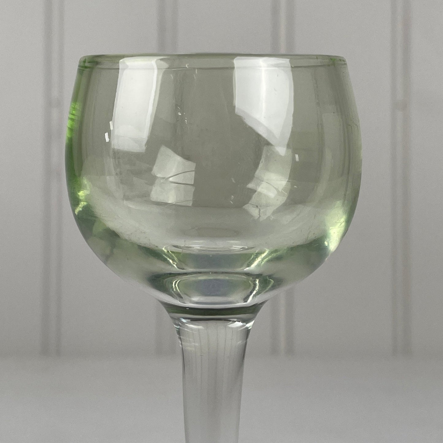 Lyngby grøn likør/snapseglas - Mission Afrika Genbrug