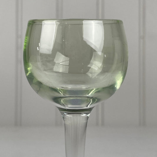 Lyngby grøn likør/snapseglas - Mission Afrika Genbrug