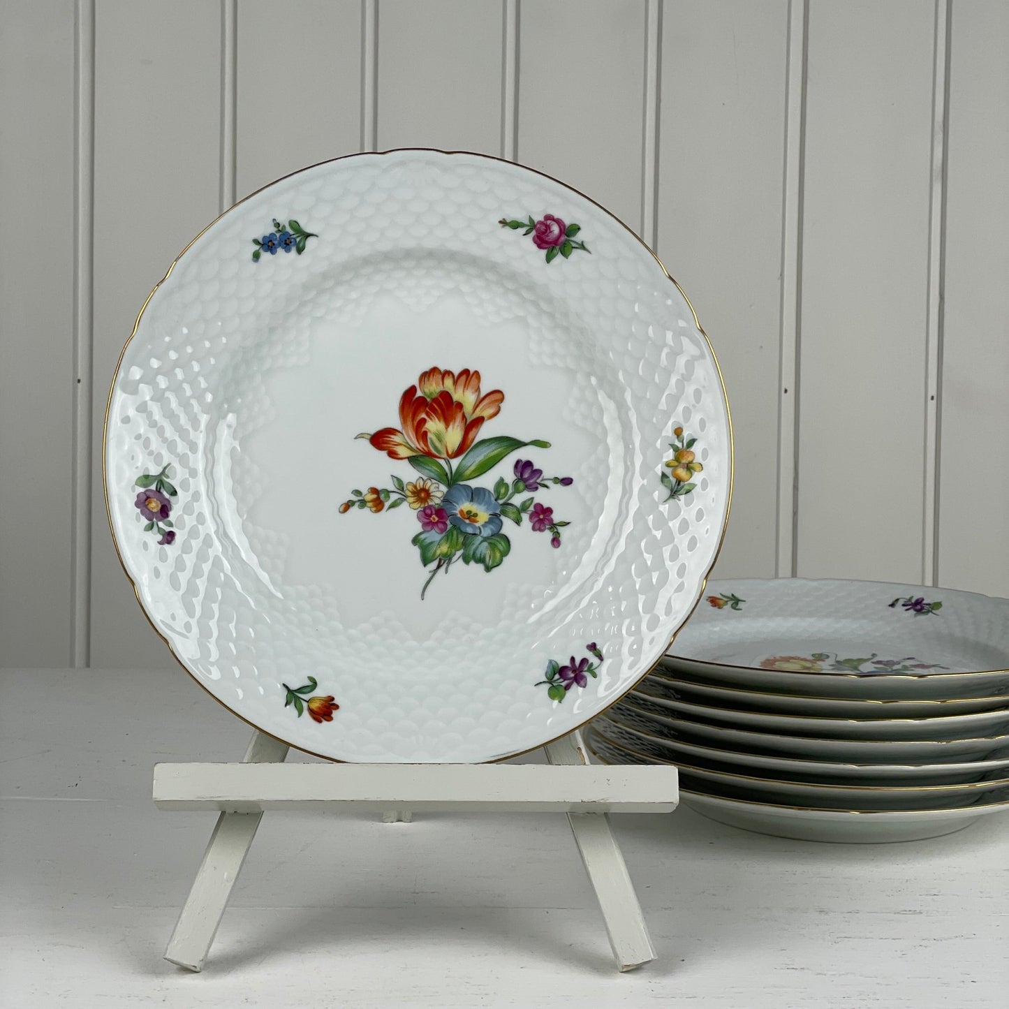 Middagstallerkener, 8 stk., Saksisk Blomst, Bing & Grøndahl - Mission Afrika Genbrug