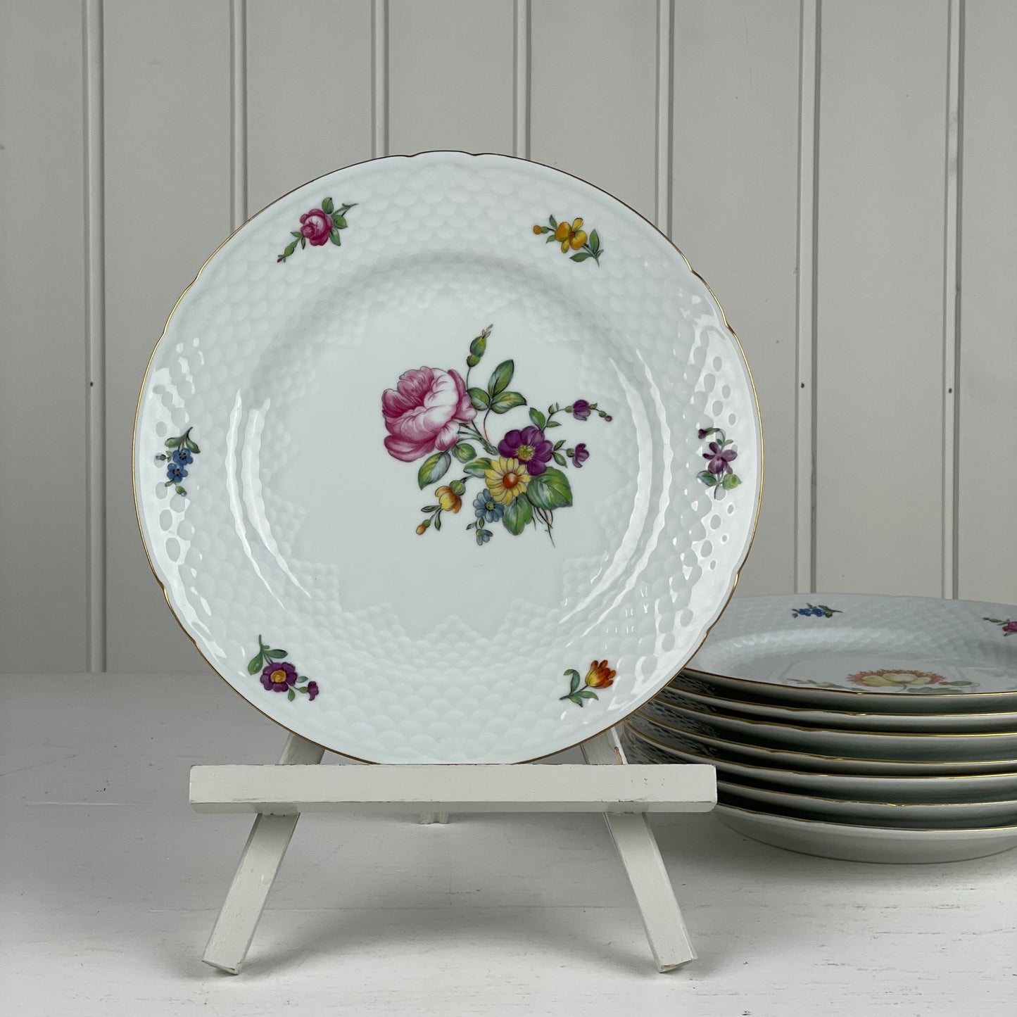 Middagstallerkener, 8 stk., Saksisk Blomst, Bing & Grøndahl - Mission Afrika Genbrug