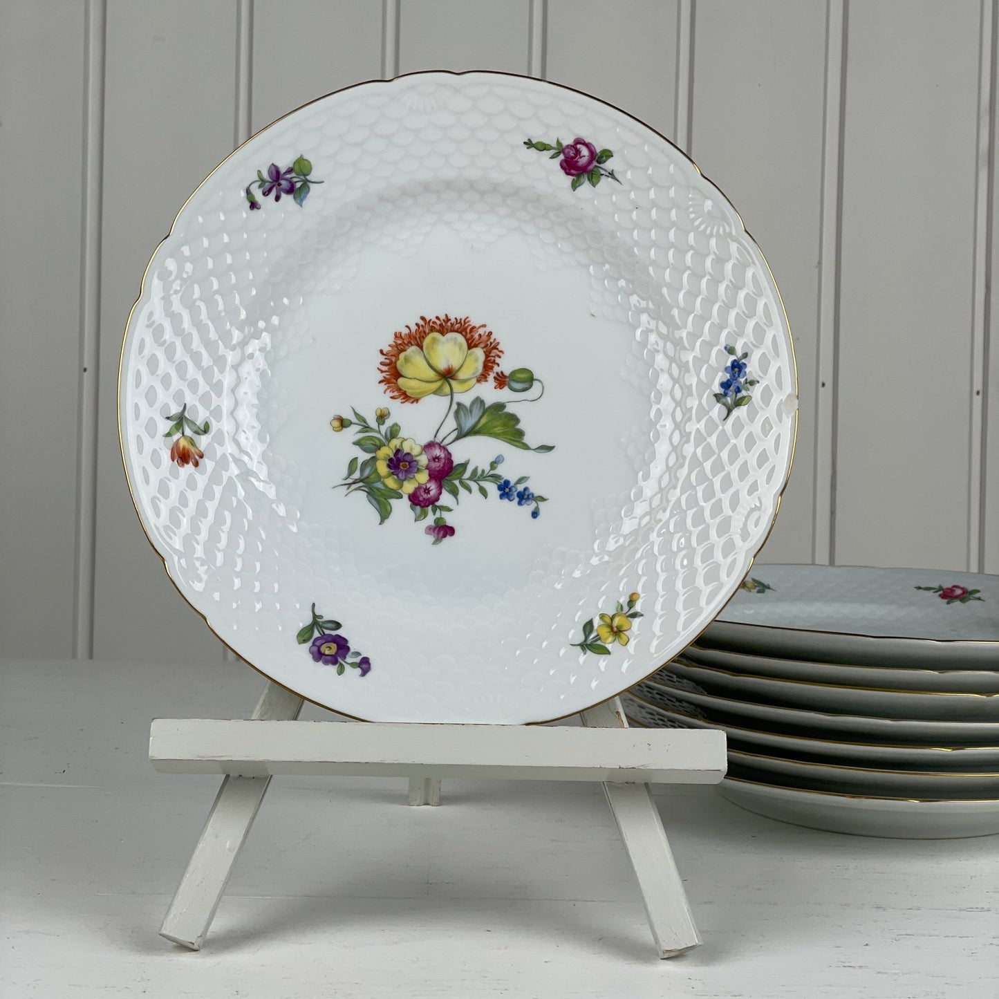 Middagstallerkener, 8 stk., Saksisk Blomst, Bing & Grøndahl - Mission Afrika Genbrug